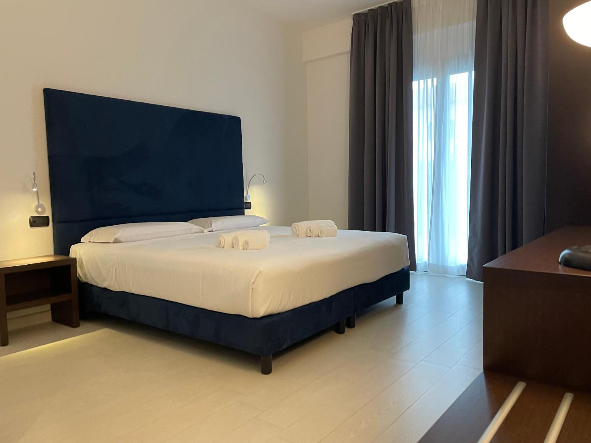 Maestrale Resort Hotel - גרוסטו מראה חיצוני תמונה