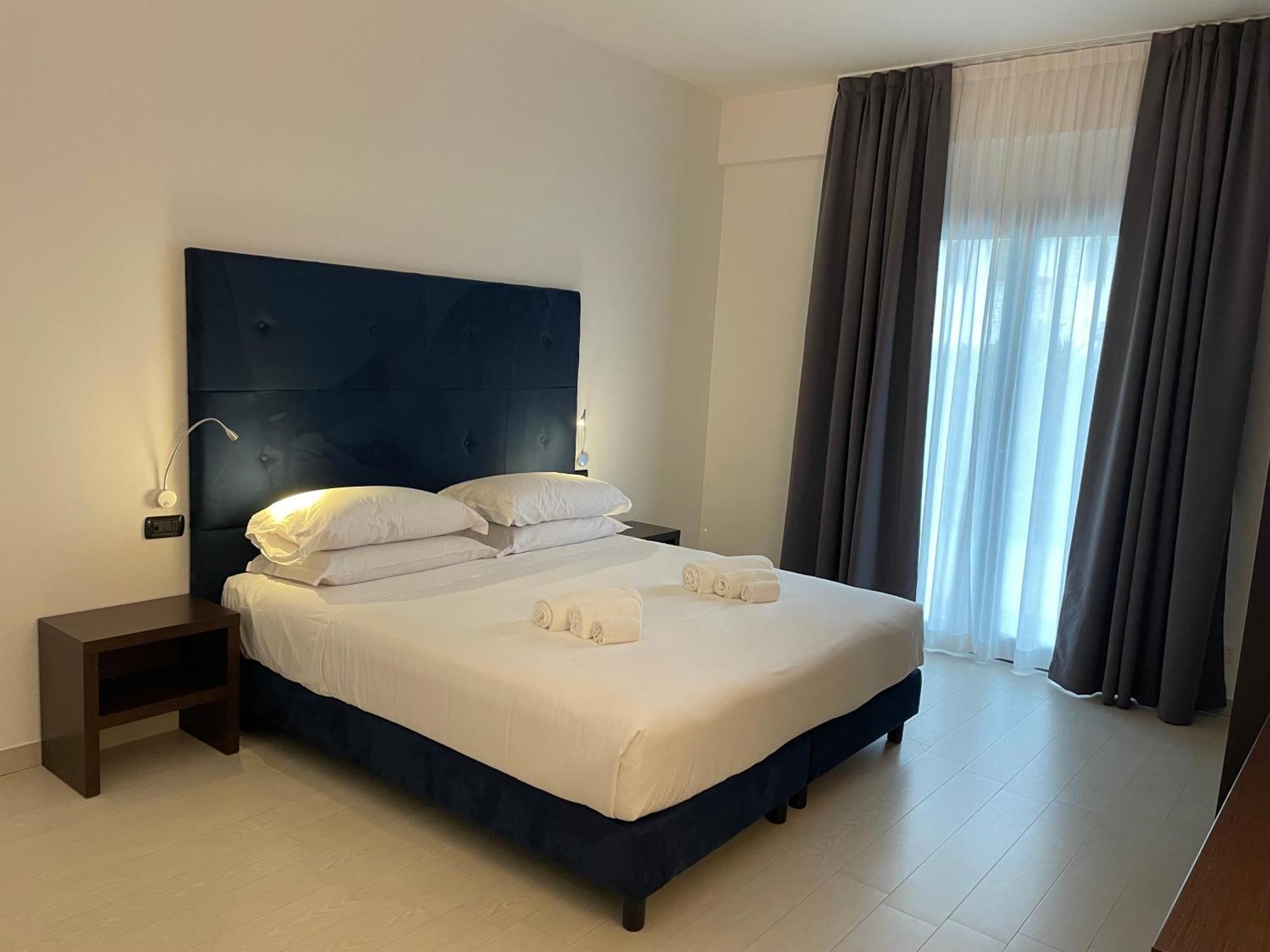 Maestrale Resort Hotel - גרוסטו מראה חיצוני תמונה