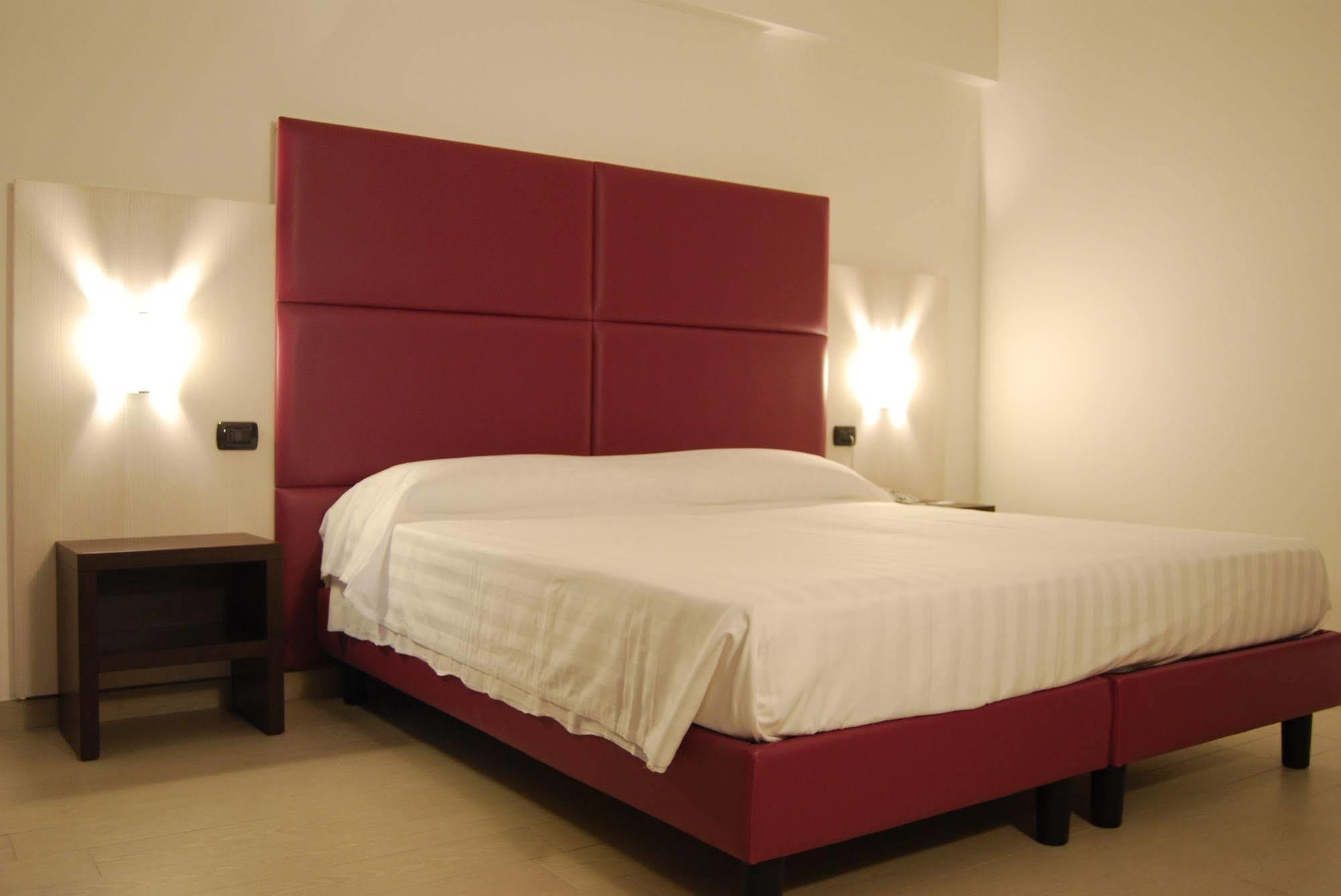 Maestrale Resort Hotel - גרוסטו מראה חיצוני תמונה