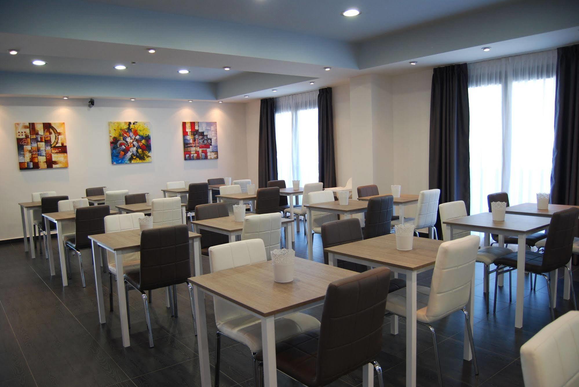 Maestrale Resort Hotel - גרוסטו מראה חיצוני תמונה